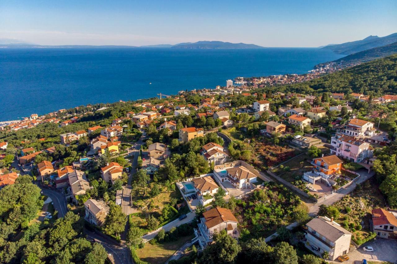 Apartment Niki Opatija Luaran gambar