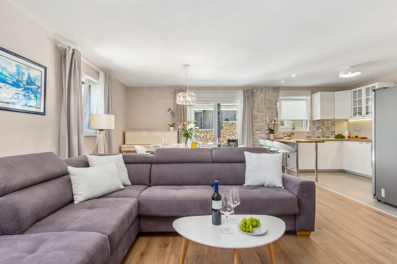 Apartment Niki Opatija Luaran gambar