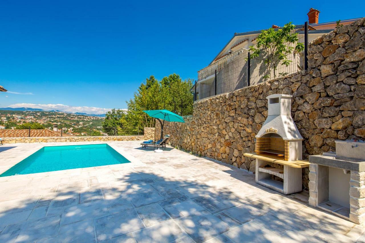 Apartment Niki Opatija Luaran gambar