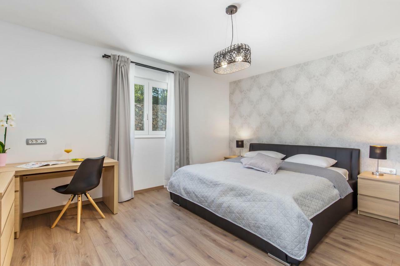 Apartment Niki Opatija Luaran gambar